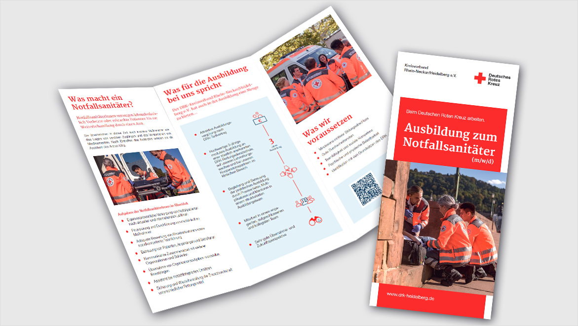6-seitiger Flyer zum Thema Ausbildung zum Notfallsanitäter